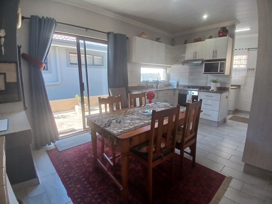 2 Bedroom Property for Sale in Dana Bay Western Cape